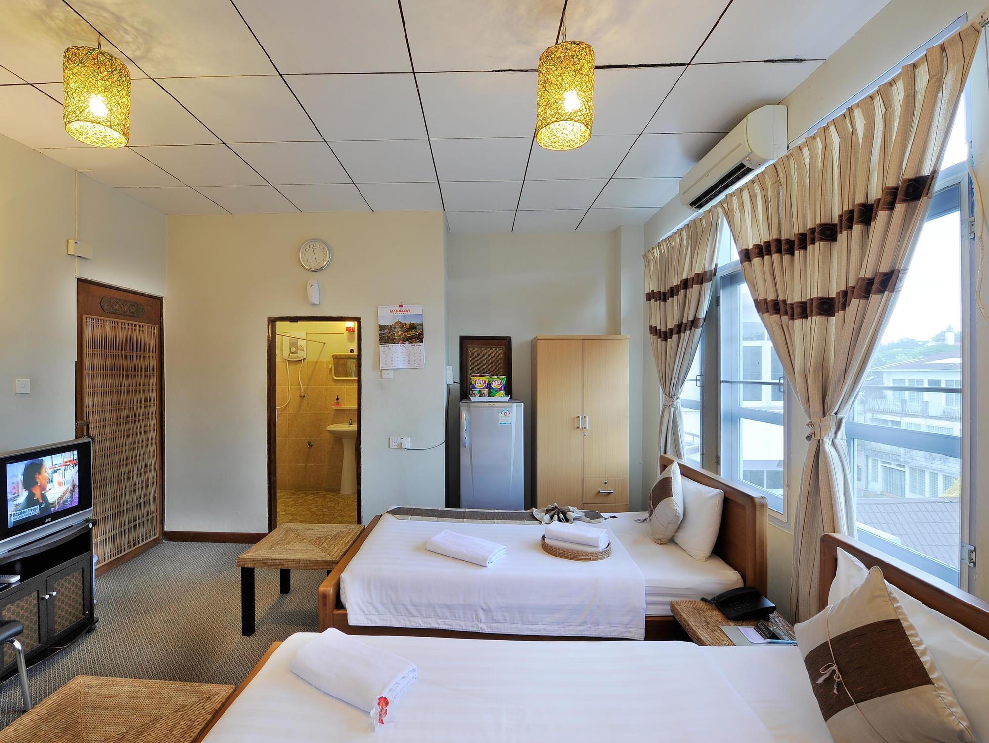 Cinderella Hotel Moulmein Exterior foto