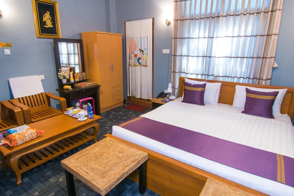 Cinderella Hotel Moulmein Exterior foto