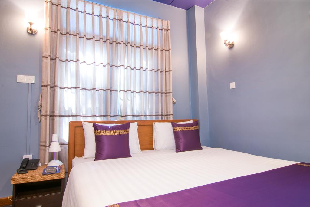 Cinderella Hotel Moulmein Exterior foto